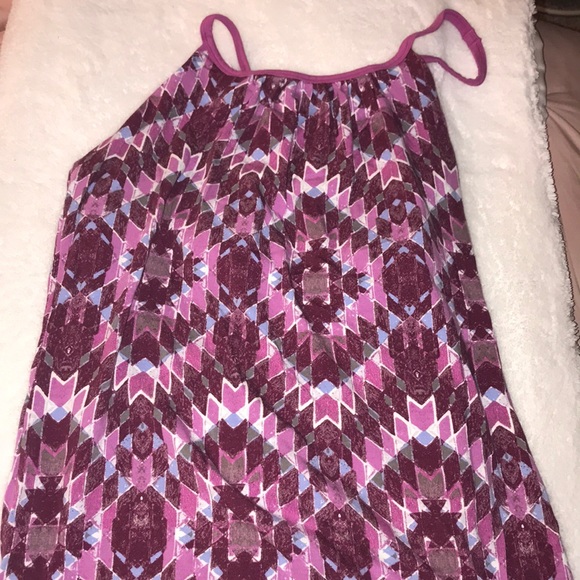 Workout top - Picture 1 of 3